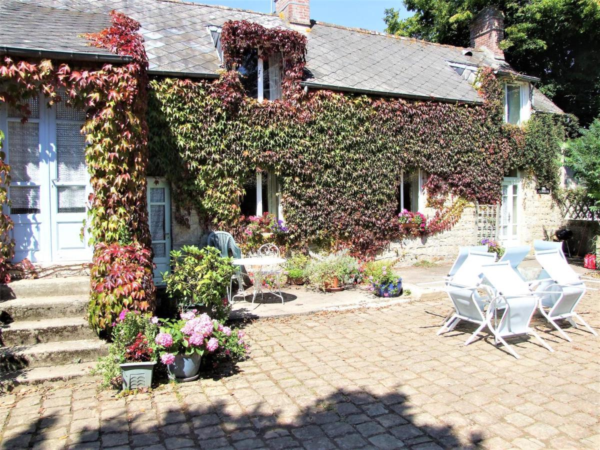 Le Glycine A Manoir Sainte Cecile Apartman Juvigny-Val-d'Andaine Kültér fotó