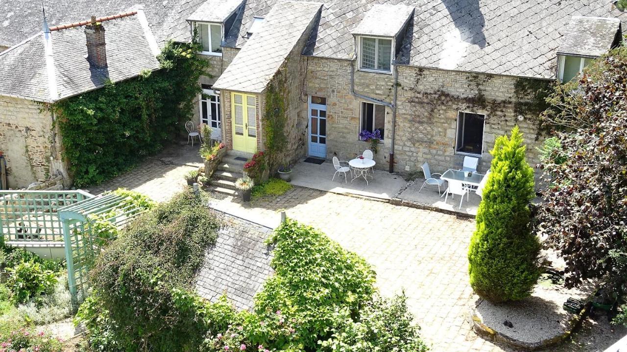 Le Glycine A Manoir Sainte Cecile Apartman Juvigny-Val-d'Andaine Kültér fotó